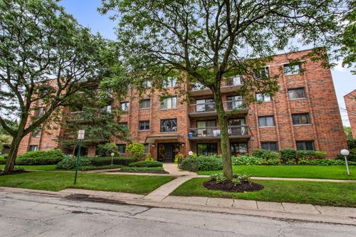 apt-203-9221 Drake Ave, Evanston, IL, 60203-1624 | Card Image