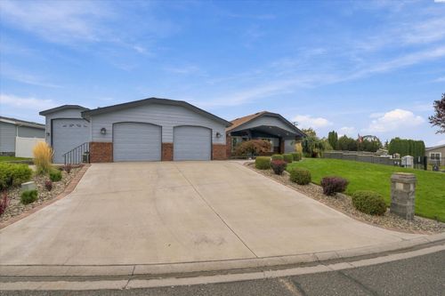 101-200 Bridle Way, Yakima, WA, 98901-7938 | Card Image