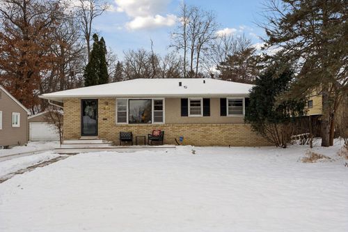 4213 Woodstock Ave, Golden Valley, MN, 55422-5277 | Card Image