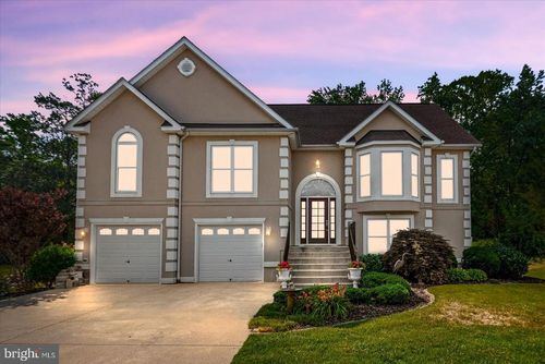 302 Forest Ave, COLONIAL BEACH, VA, 22443-1203 | Card Image