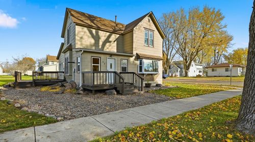 37 5th St Se, Wells, MN, 56097-1730 | Card Image
