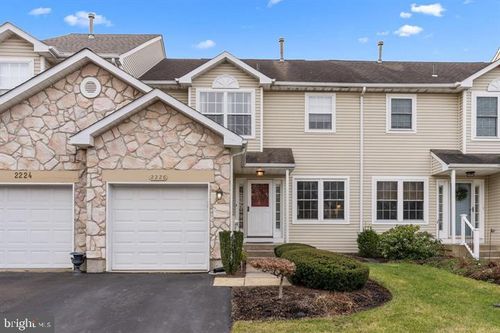 2226 Orchard Hill Cir, Warrington, PA, 18976-2846 | Card Image