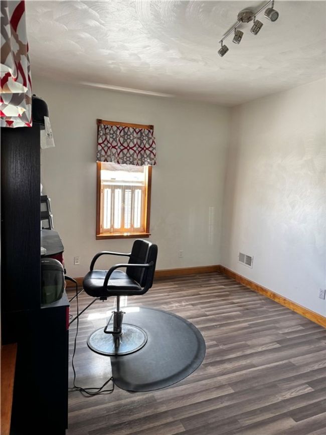 211 Stephens St, House other with 4 bedrooms, 4 bathrooms and 3 parking in Vanderbilt PA | Image 19