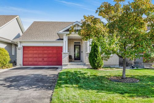 702 Cabris Cres, Orleans, ON, K4A0T6 | Card Image
