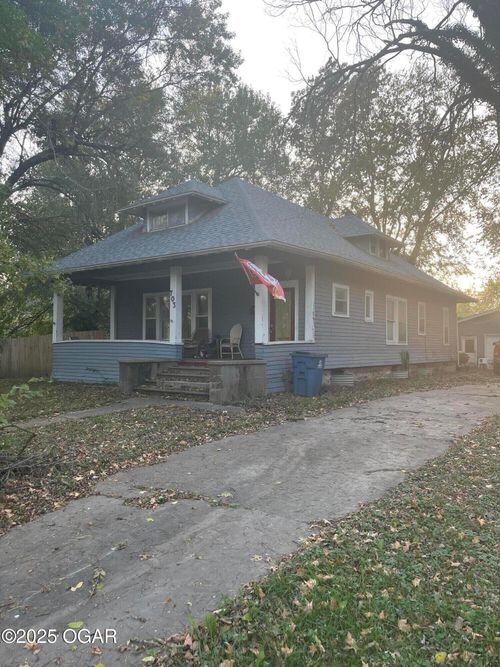 703 Truman St, Lamar, MO, 64759-1364 | Card Image