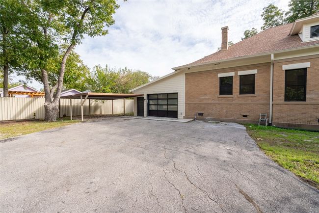 1605 S Main St, House other with 3 bedrooms, 4 bathrooms and 5 parking in Georgetown TX | Image 33