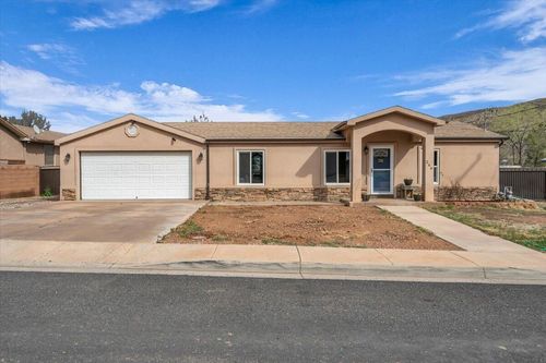 246 N 200 W, Hurricane, UT, 84737-2029 | Card Image