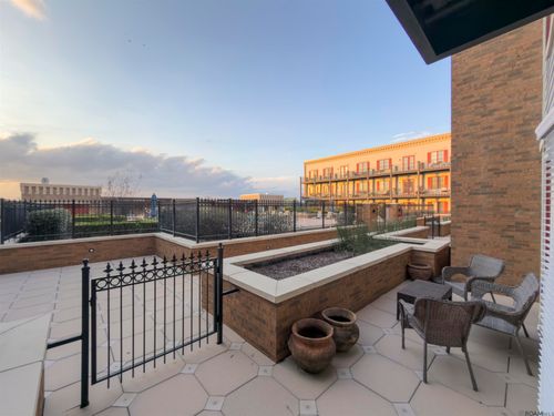 215-7707 Bluebonnet Blvd, Baton Rouge, LA, 70810-2079 | Card Image