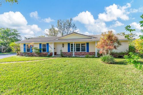 3671 Nw 98th Ter, Coral Springs, FL, 33065-2813 | Card Image