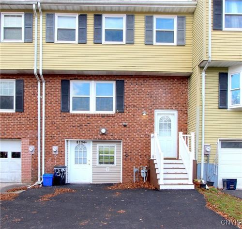 a-8394 Shallowcreek Rd, Liverpool, NY, 13090-1318 | Card Image