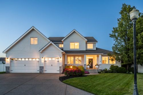 17405 E Morningside Ln, Greenacres, WA, 99016-7770 | Card Image