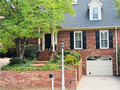 813 Chancy Ln, Winston-Salem, NC, 27104-1254 | Card Image