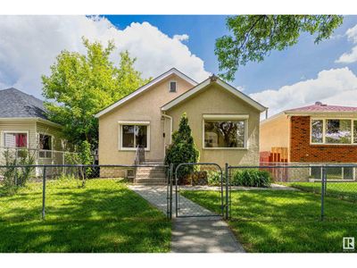 11431 88 St Nw, House other with 4 bedrooms, 2 bathrooms and null parking in Edmonton AB | Image 1