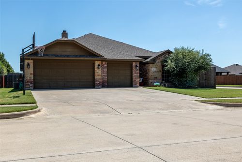 629 E Sheila Cir, Joshua, TX, 76058-2919 | Card Image