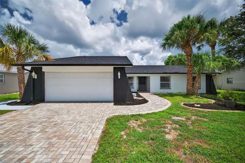 10221 Landmark Dr, HUDSON, FL, 34667-6606 | Card Image