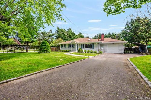 4200 Rocky Point Rd, East Marion, NY, 11939-1135 | Card Image