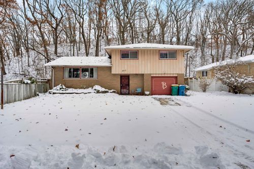 8411 Hickory Ave, Gary, IN, 46403-2219 | Card Image