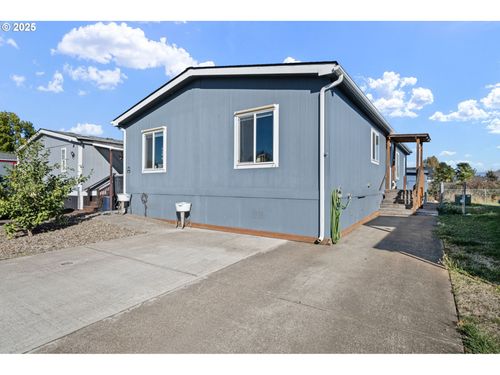 25-1025 S 6th St, Harrisburg, OR, 97446-9551 | Card Image