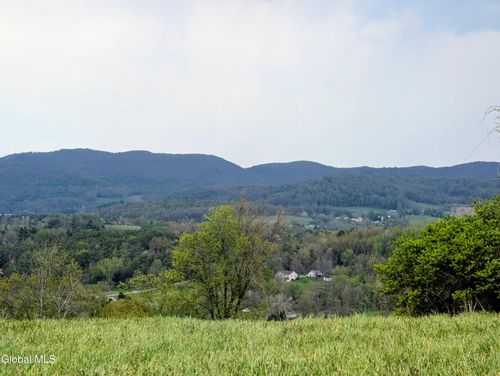 452 Johnson Hill Rd, Hoosick Falls, NY, 12090-4620 | Card Image