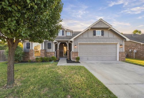7325 Joshua Ave, Broken Arrow, OK, 74011-7886 | Card Image