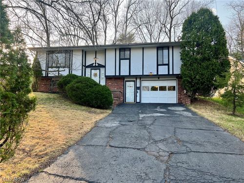 2805 Morningside Ave, Parkersburg, WV, 26101-2934 | Card Image