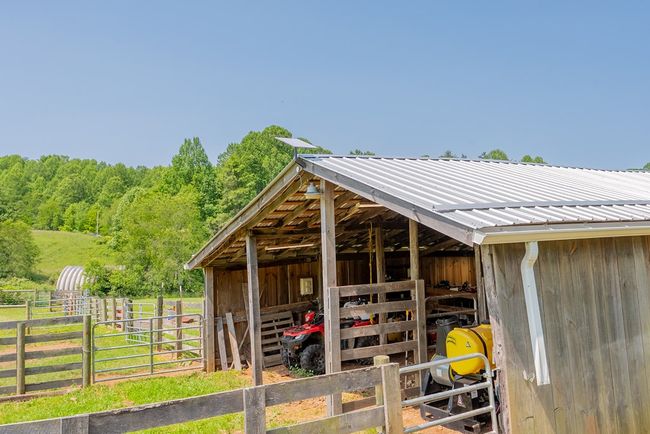 688 Gibson Knob Rd, Home with 0 bedrooms, 0 bathrooms and null parking in Laurel Fork VA | Image 48