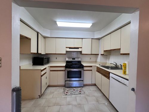 2-52 Yale Ave, JC, Greenville, NJ, 07304 | Card Image