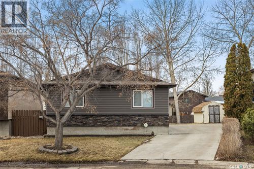 918 East Bay, Regina, SK, S4N6W6 | Card Image