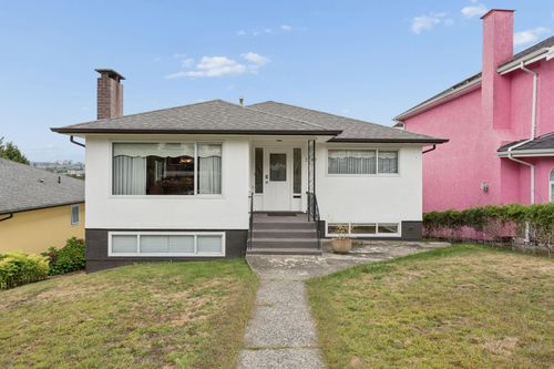 2780 E 8th Ave, Vancouver, BC, V5M1W6 | Card Image