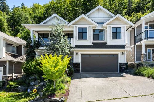 47254 Sylvan Dr, Chilliwack, BC, V2R0R8 | Card Image