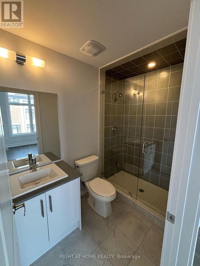 U228 - 9570 N Islington Avenue W, Townhouse with 2 bedrooms, 3 bathrooms and 2 parking in Vaughan (Sonoma Heights) ON | Image 13