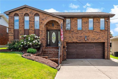 2123 Carolina Ave, West Mifflin, PA, 15122-3625 | Card Image