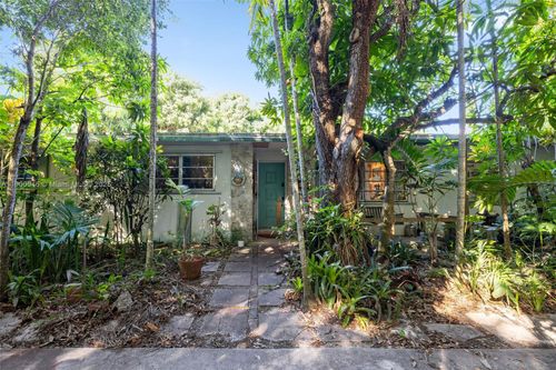 15290 Sw 82nd Ave, Palmetto Bay, FL, 33157-2214 | Card Image