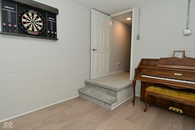 1053 Reserve Way, Condo with 2 bedrooms, 1 bathrooms and null parking in Indianapolis IN | Image 35