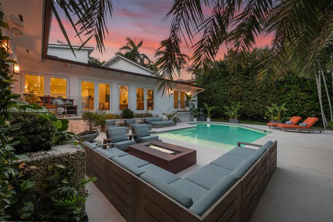7233 Los Pinos Blvd, House other with 5 bedrooms, 6 bathrooms and null parking in Coral Gables FL | Image 42