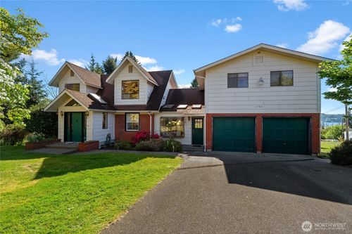 1706 S Sunset Drive, Tacoma, WA, 98465 | Card Image