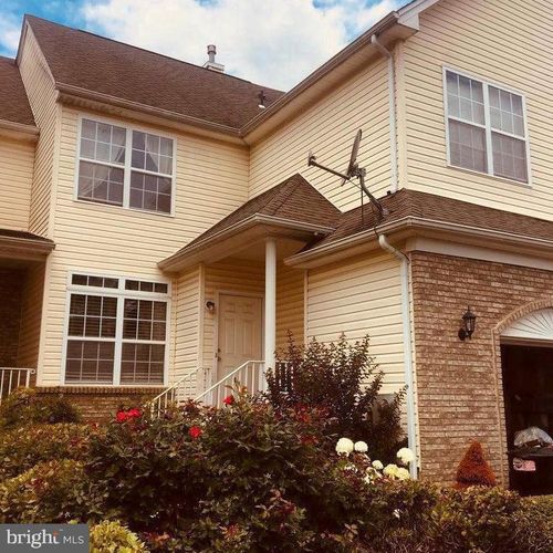 7 Shelley Cir, East Windsor, NJ, 08520-4698 | Card Image