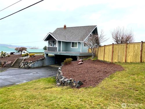 823 Broadway St, South Bend, WA, 98586 | Card Image