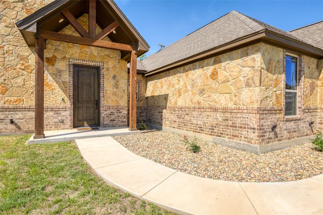 1033 Tex Ln, House other with 4 bedrooms, 2 bathrooms and null parking in Springtown TX | Image 5