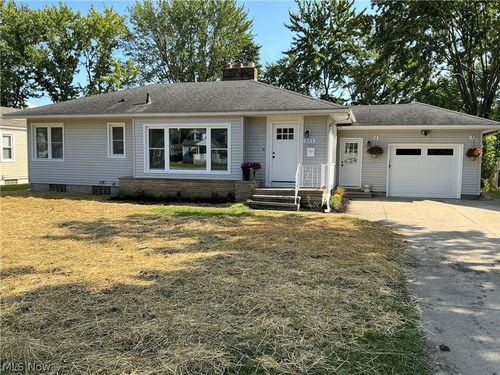 251 Hilliard Rd, Elyria, OH, 44035-3630 | Card Image