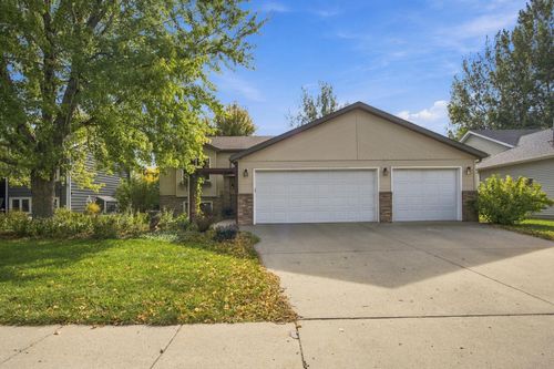 1115 Sommerset Dr, West Fargo, ND, 58078-2185 | Card Image