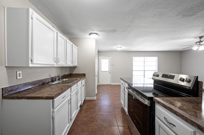 618 Live Oak Dr, House other with 3 bedrooms, 2 bathrooms and null parking in Mansfield TX | Image 13