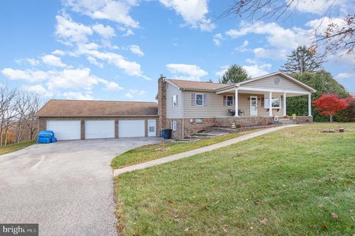 3902 Skyview Drive, GLENVILLE, PA, 17329 | Card Image