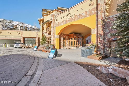 b304-3720 Sundial Ct, Park City, UT, 84098-6467 | Card Image