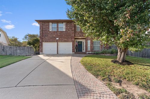 2910 S Phoenix Cv, Round Rock, TX, 78665-7806 | Card Image