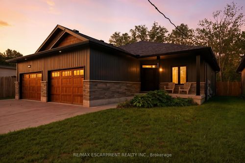 1053 Bay St, Port Rowan, ON, N0E1M0 | Card Image