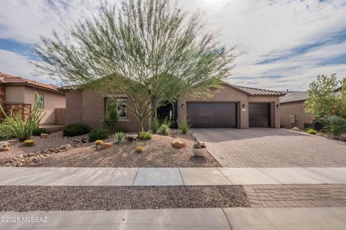 365 W Red Ribbon Lane, Oro Valley, AZ, 85755 | Card Image