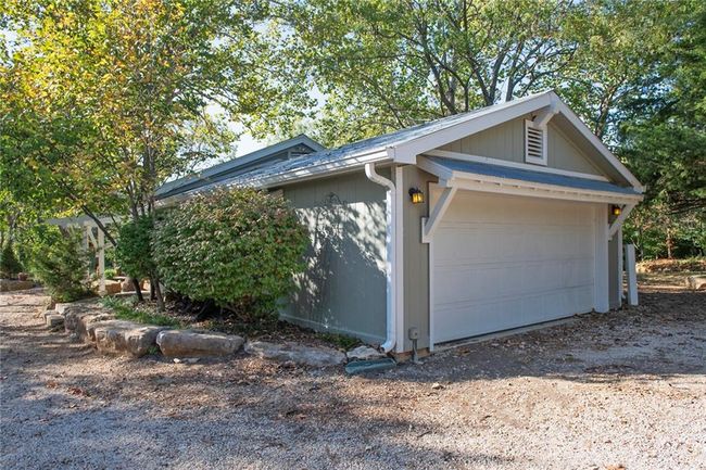 888 N 1928 Th Rd, House other with 3 bedrooms, 3 bathrooms and null parking in Lecompton KS | Image 50
