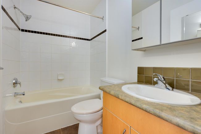 604 - 919 Station St, Condo with 2 bedrooms, 2 bathrooms and 1 parking in Vancouver BC | Image 8