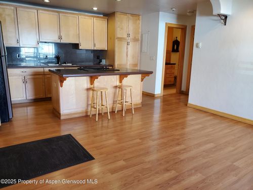 306-326 Midland Ave, Aspen, CO, 81611-2457 | Card Image